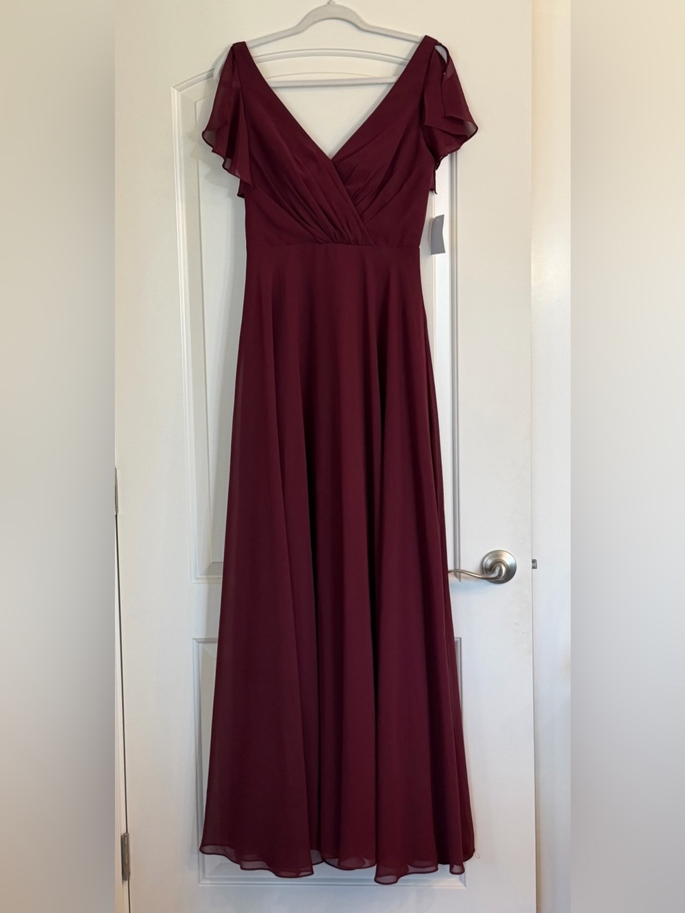 David's Bridal Burgundy V-Neck Flutter Sleeve Prom Dress, Size 2 (waist: 13.5 in